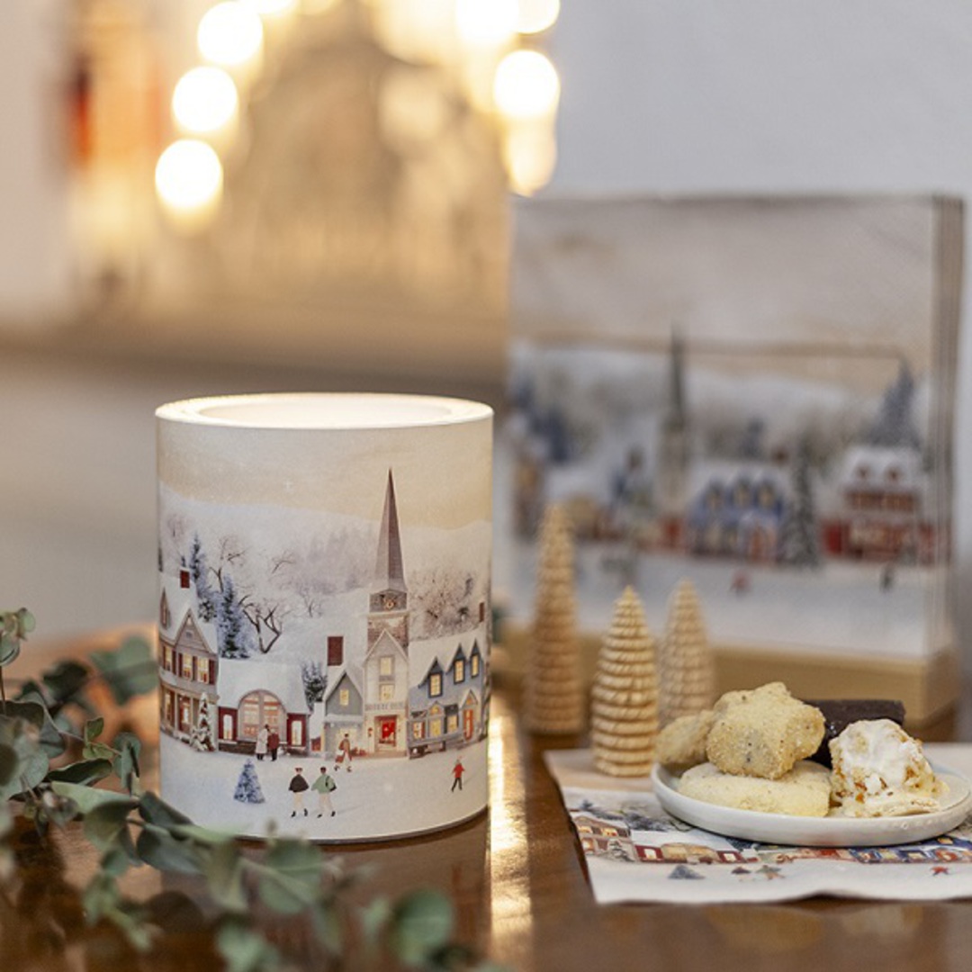 Christmas Winter Wonderland Candle 12cm *ETA Nov image 1